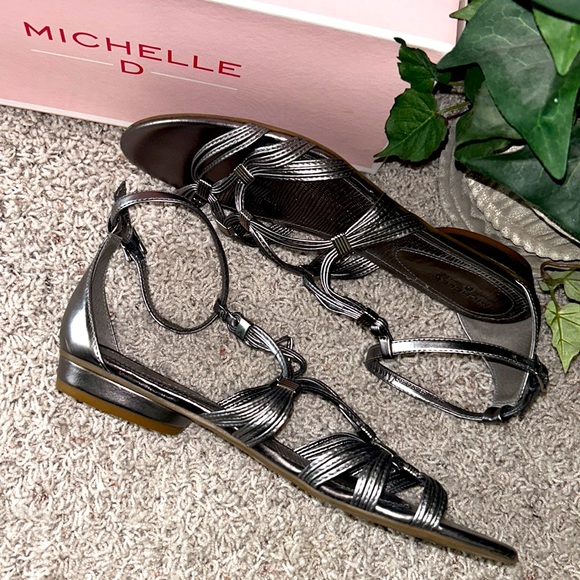 MICHELLE D. Silver Strappy SANDALS💝Pretty & Dressy Size 9 Comes w/Original Box - Picture 2 of 15